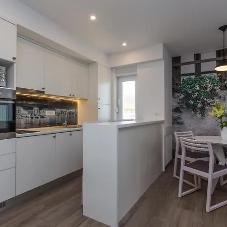 Ringo * بودْسْتغانا