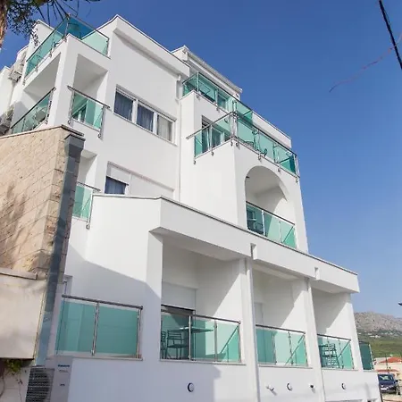 Ringo * بودْسْتغانا