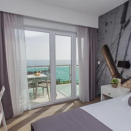 Ringo بودْسْتغانا