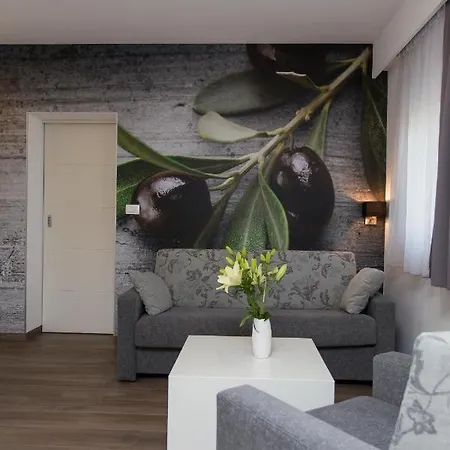 Apartment Ringo Podstrana
