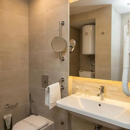 Ringo بودْسْتغانا